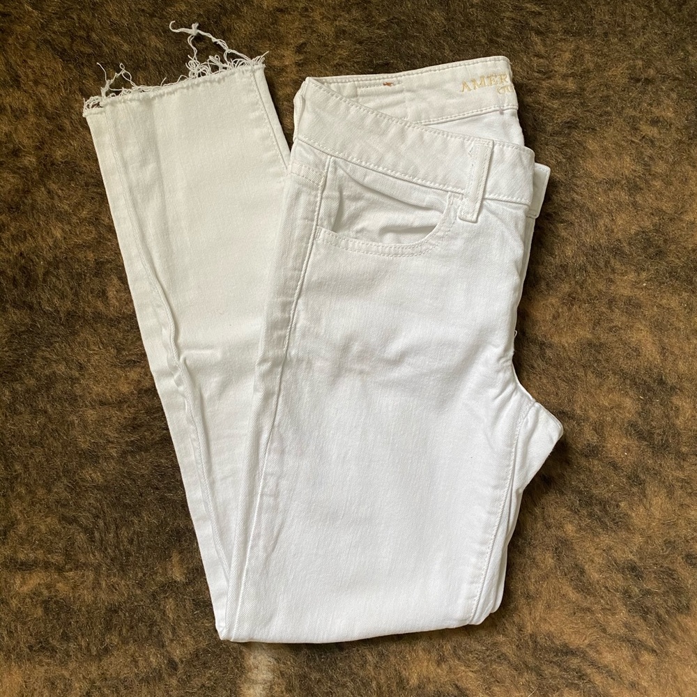 American Eagle White Cropped Jeggings